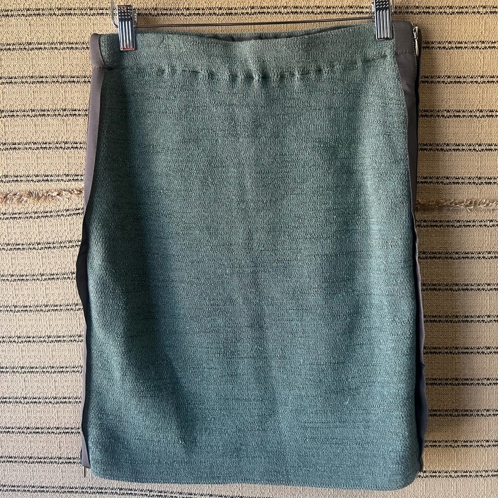 Lanvin Collection Elegant Green Knit Skirt with Grey Side Seams + Zipper Details